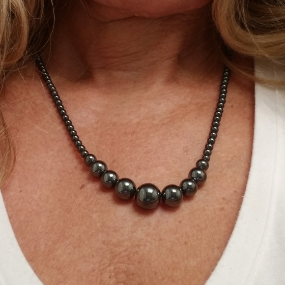 Hematite Blackish Silver Necklace - Picture 4 of 5